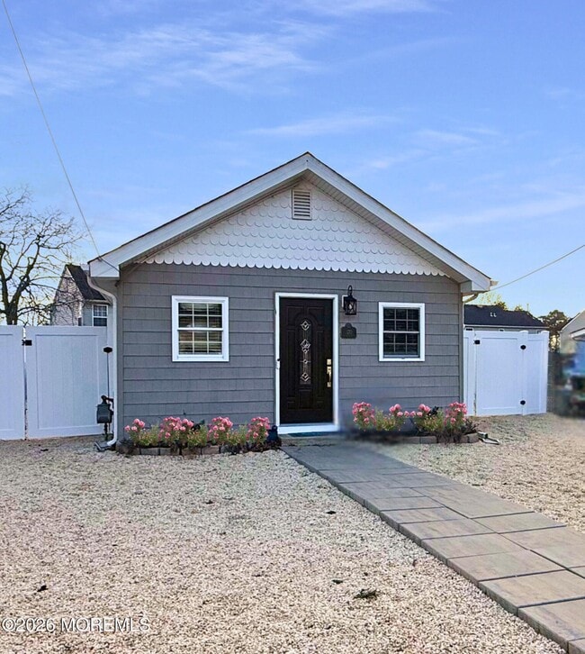 Building Photo - 170 Cherry Quay Rd