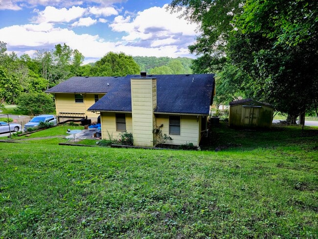 Photo - 6067 Browntown Rd
