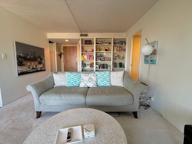 Photo - 4545 Wornall Rd Unit 1108