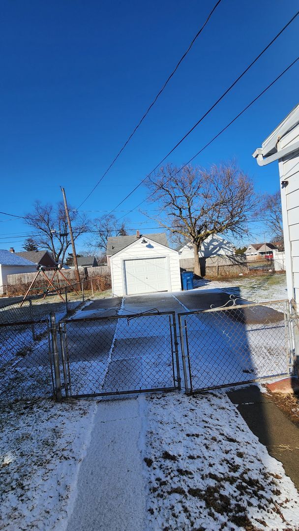 Photo - 3 bed 1 bath