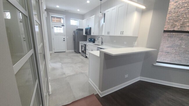 Photo - 6443 S Peoria St