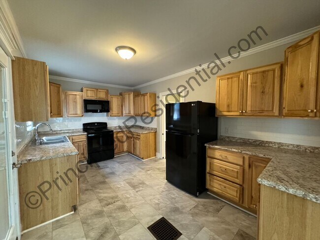 Photo - Great Home in Bessemer City!