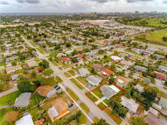 Photo - 1130 NE 24th St