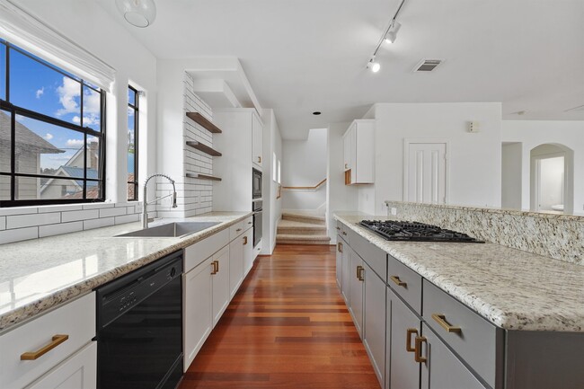 Building Photo - 2402 Calumet St Unit D Rental