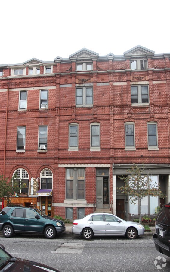 Photo - 13 W Preston St