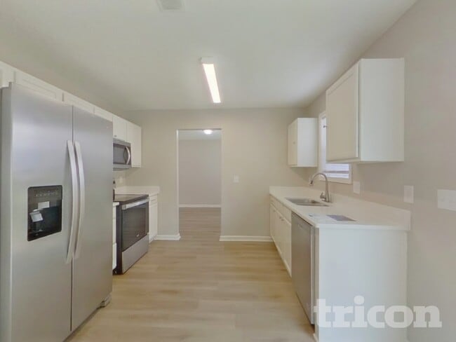 Photo - 208 Autumn Woods Dr