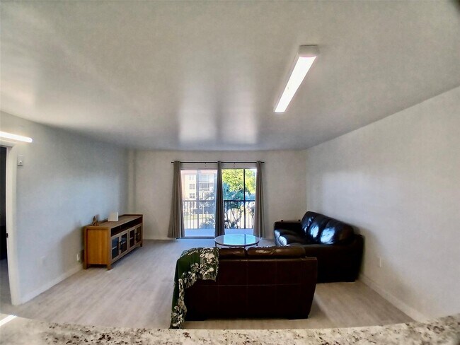 Photo - 4164 Inverrary Dr Unit 311