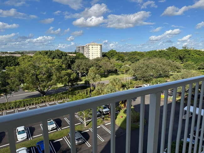 Photo - 3510 Oaks Way Unit 702