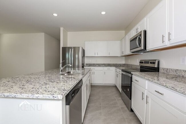 Photo - 35607 W San Capistrano Ave