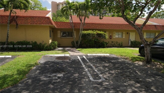 Building Photo - 10722 La Placida Dr Unit 9-B2