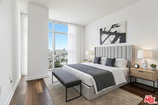 Photo - 13700 Marina Pointe Dr