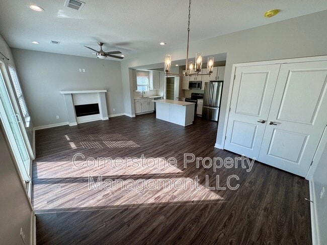 Photo - 8419 Valley Spring Dr