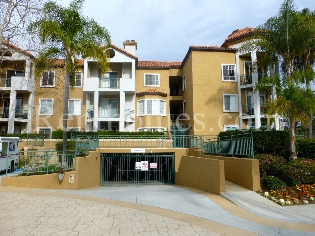 Photo - 2220 Camino De La Reina