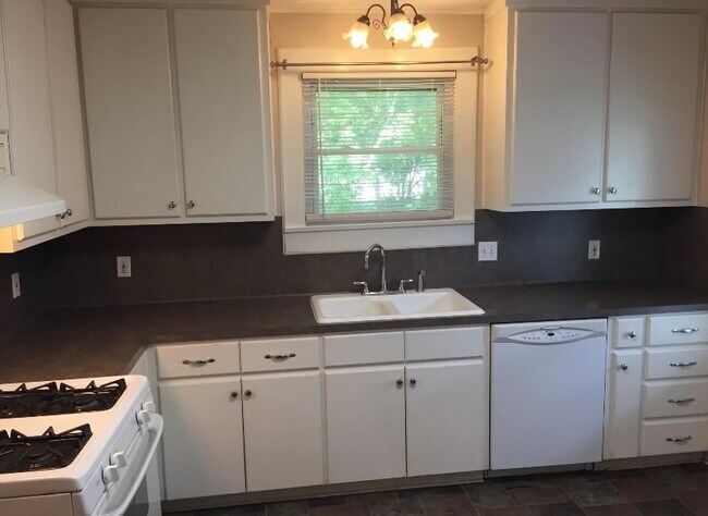 Photo - 916 Avenue M