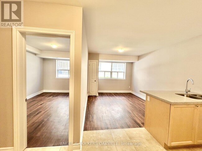 Photo - 9 Thirty Third St Unit 106