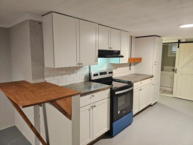 Photo - 1105 Crossland Ave
