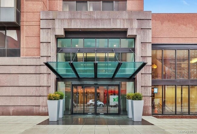 Photo - 4 Martine Ave Unit 1011