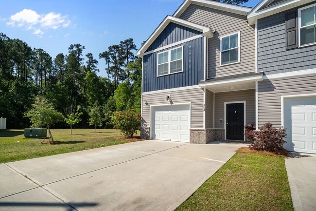 Photo - Stunning 3 Bedroom Townhome in Towne Park, Pooler GA