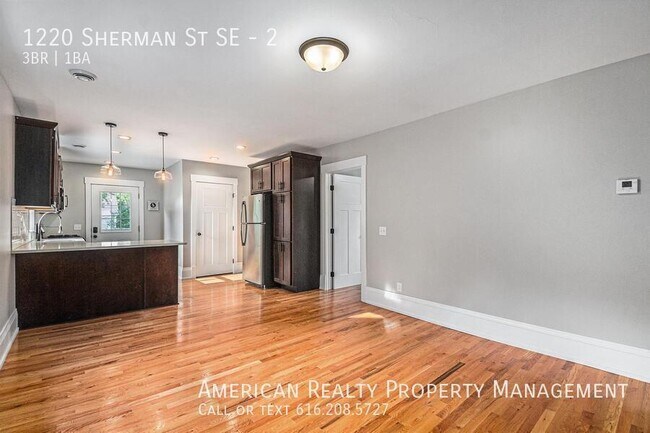 Photo - 1220 Sherman St SE Unit 2