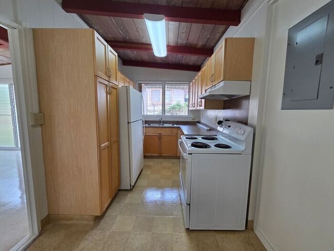 Photo - Momilani: 3 bedroom 1.5 bath duplex house w/ 2 car Tandem parking