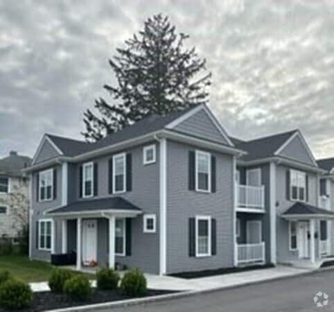 Building Photo - 1093 Main St Unit 1 Rental