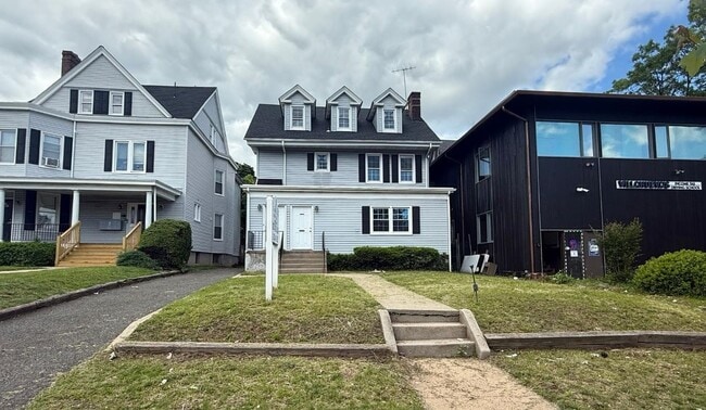 Building Photo - 201 Livingston Ave Rental