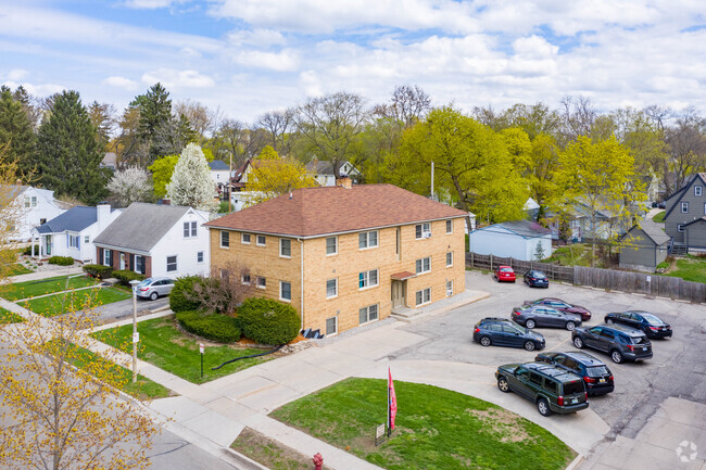 Building Photo - Highland Apartments