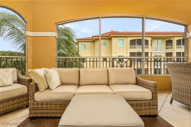 Building Photo - 2728 Tiburon Blvd E Unit A401