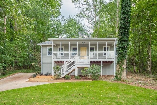 Building Photo - 2010 Lakeside Trail