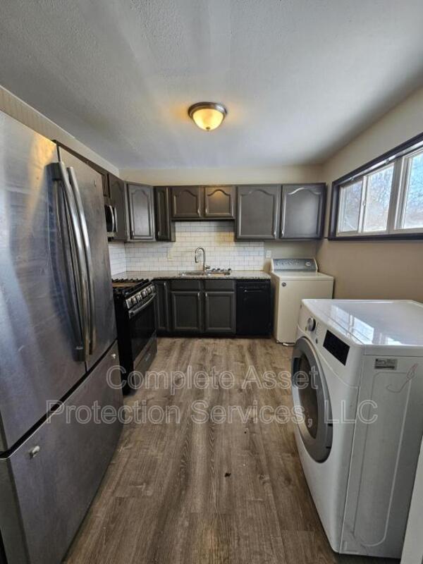 Photo - 4108 Swift St