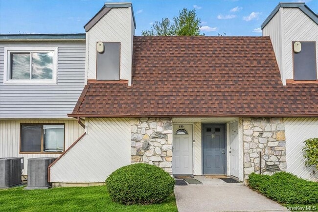 Building Photo - 150 Pointe Cir N Unit 150