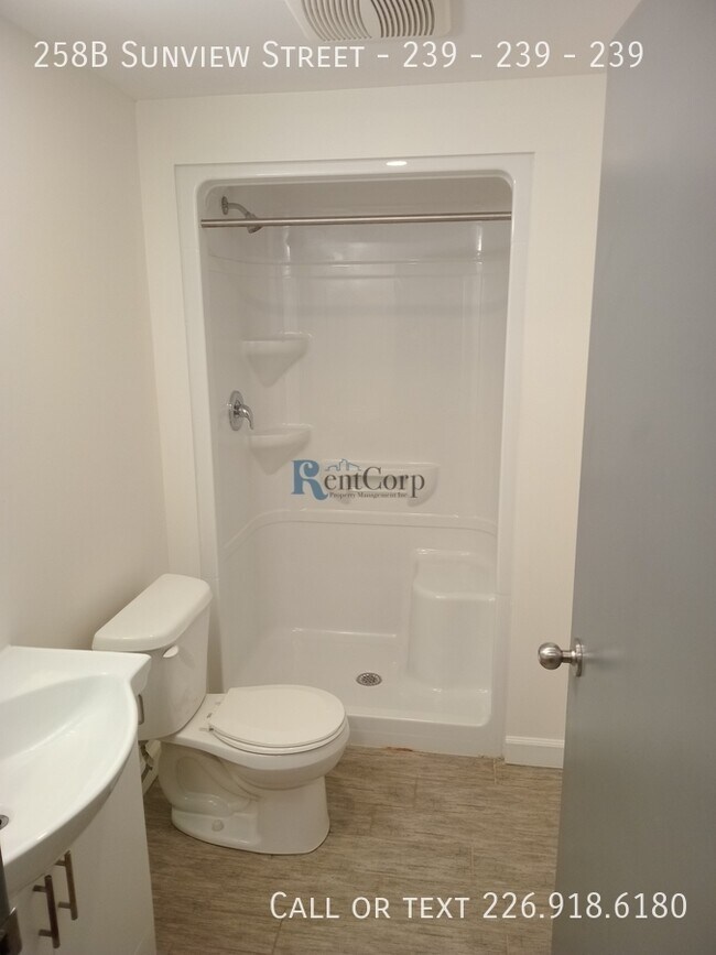 Photo - 258B Sunview St