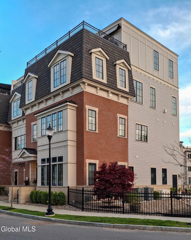 Photo - 18 C Cherry St