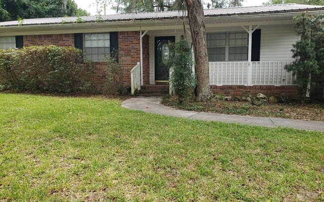 Building Photo - 506 SW Tularosa Ln