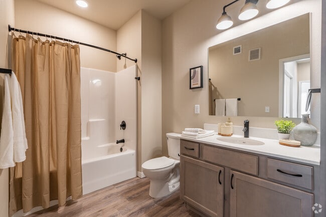 2BR, 2BA - 1125SF