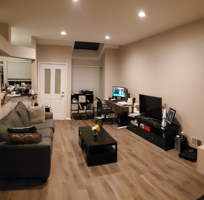 Photo - 30 Birchwood Rd