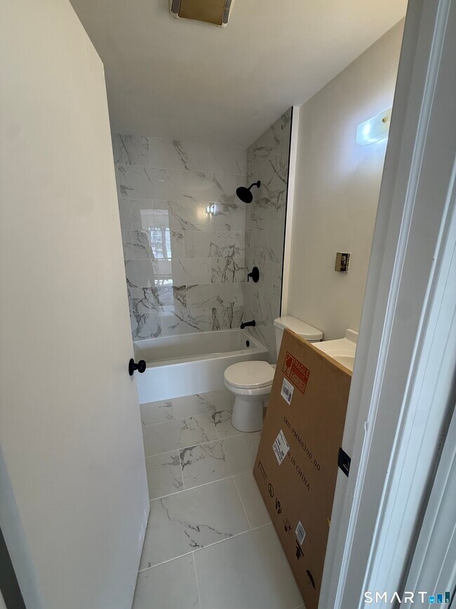 Photo - 14 Averill Pl Unit 8