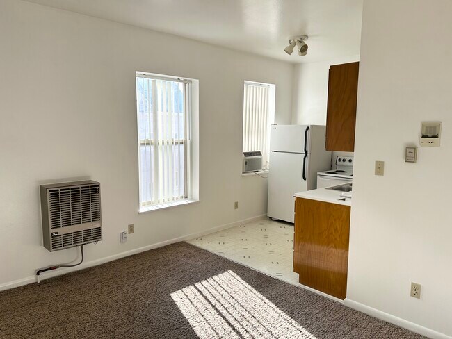 Kitchen - 454 S 500 E Unit 11