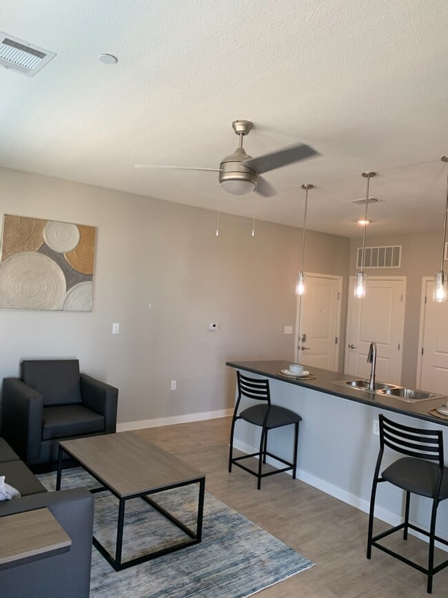 Photo - Wellspring Apartments