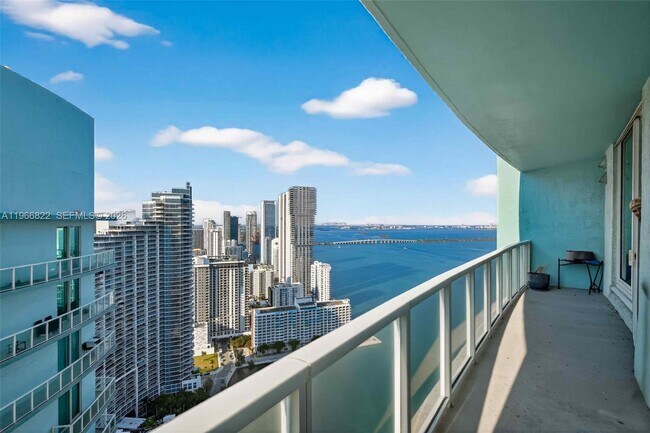 Photo - 1900 N Bayshore Dr Unidad 4508