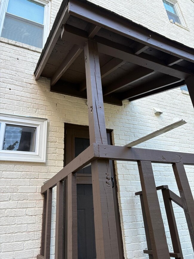 Photo - 233 Kinsey Ct NE Unit C