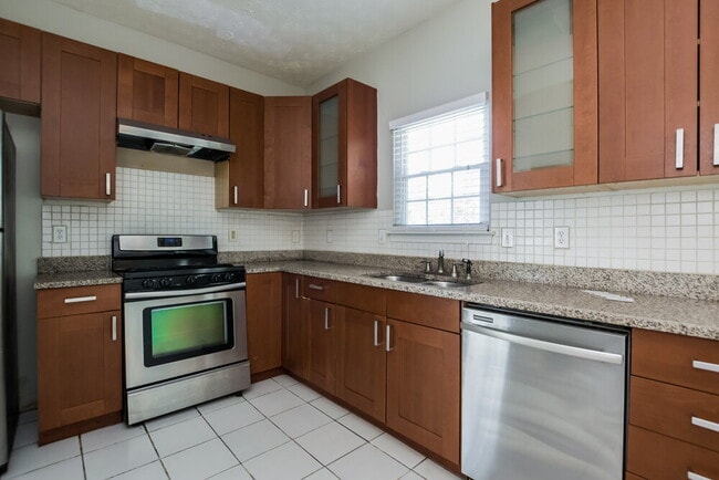 Photo - 2710 Park Ave