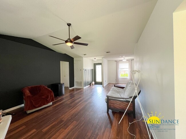 Photo - Spacious 3-Bedroom Home with Solar Panels & Lawn Maintenance Included in South Crestview