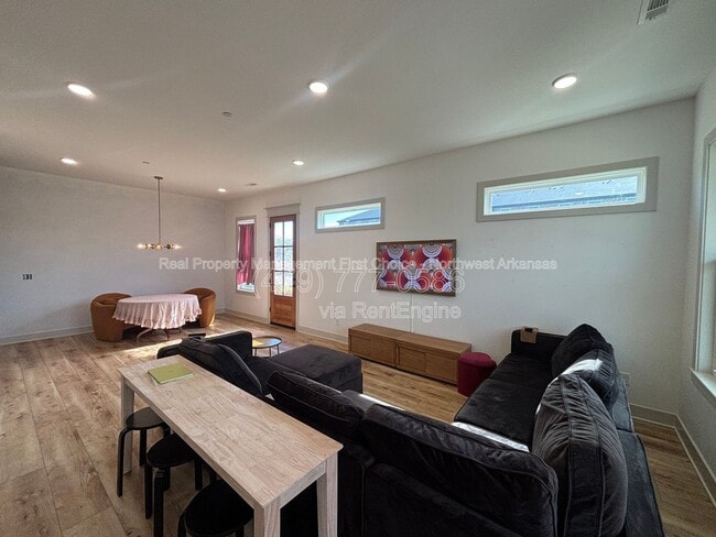 Photo - 4017 W Sommerset St
