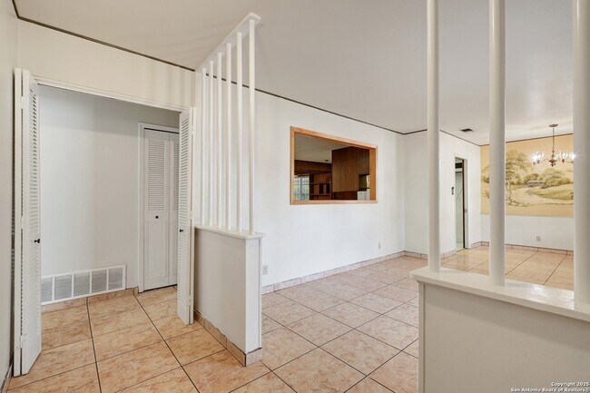 Photo - 166 Meadow Trail Dr