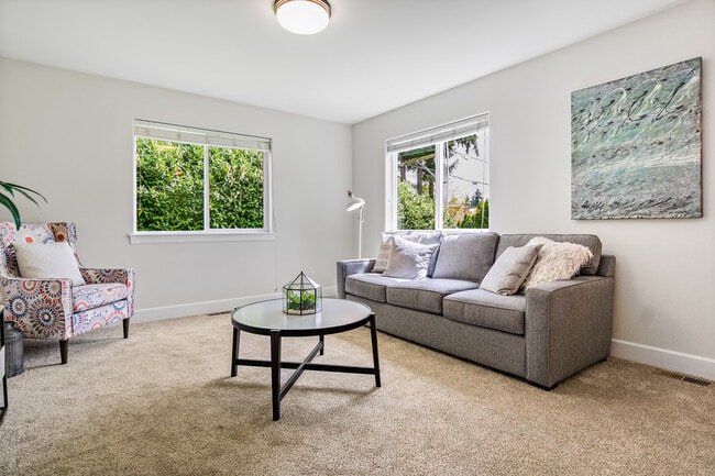 Photo - 1201 160th St SW