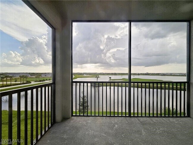Photo - 5835 Double Eagle Cir Unit 4732