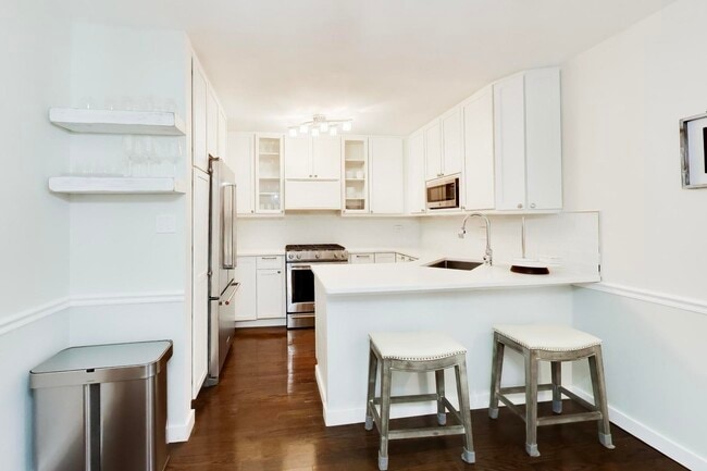 Photo - 1865 N Dayton St