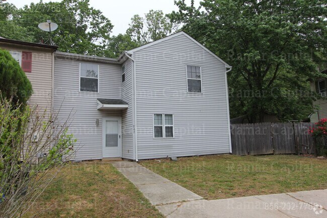 Building Photo - 3 Bedroom 1 Bath corner townhouse in Sickl...