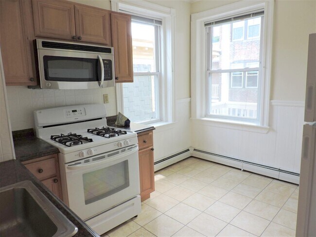 Photo - 274 Brookline St